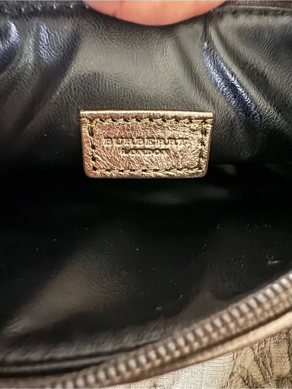 Burberry Metallic Gry/Sil Quilted LeatherZipPouch&BottegaVeneta LeatherCompactMi
